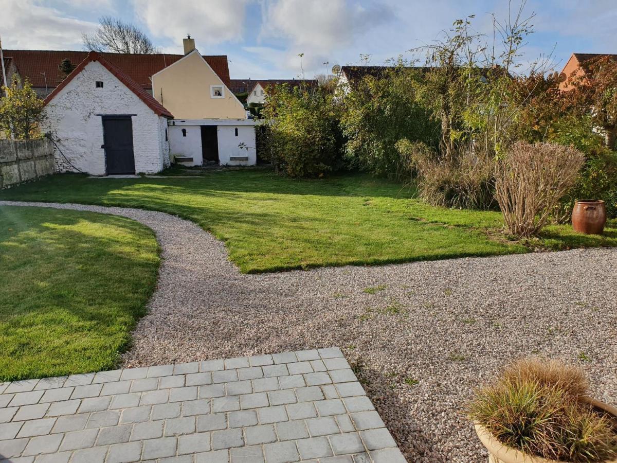 Vintage Holiday Home In Escalles With Garden Exterior foto
