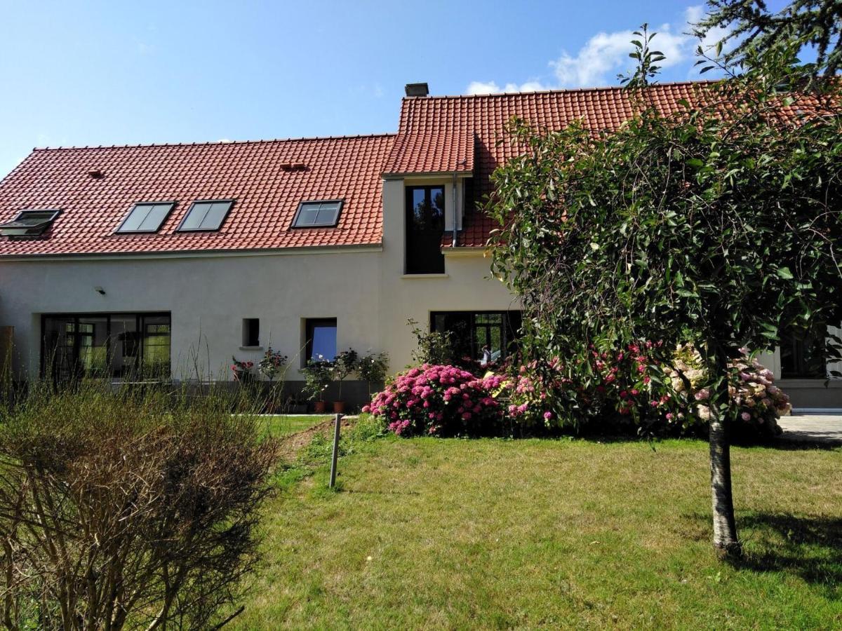 Vintage Holiday Home In Escalles With Garden Exterior foto